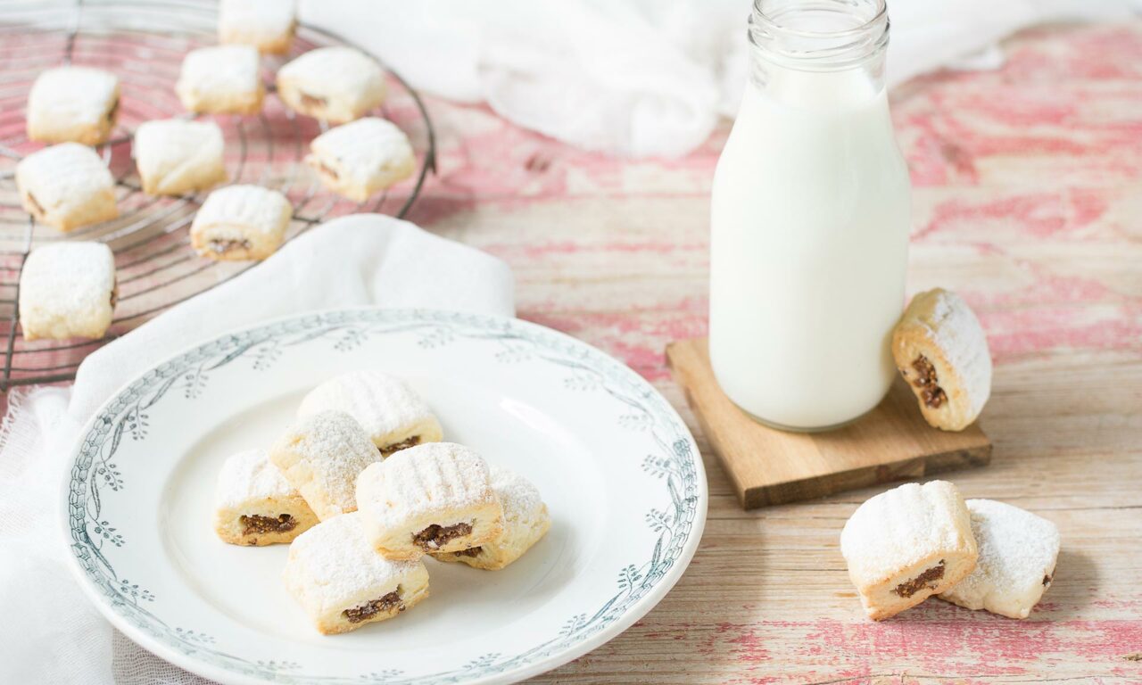 Red Bean and Fig Filled Cookies
