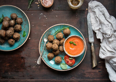 GREEN LENTIL AND EGGPLANT PATTIES WITH FRESH TOMATO SAUCE