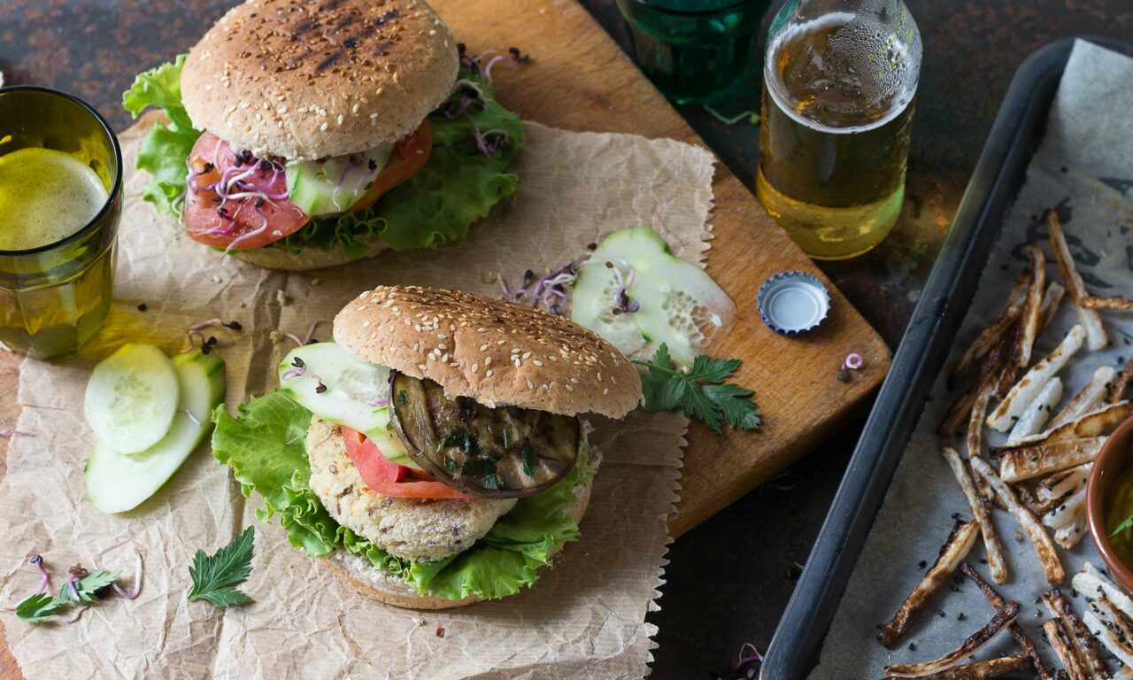 CANNELLINI BEAN VEGGIE BURGER WITH DAIKON FRIES